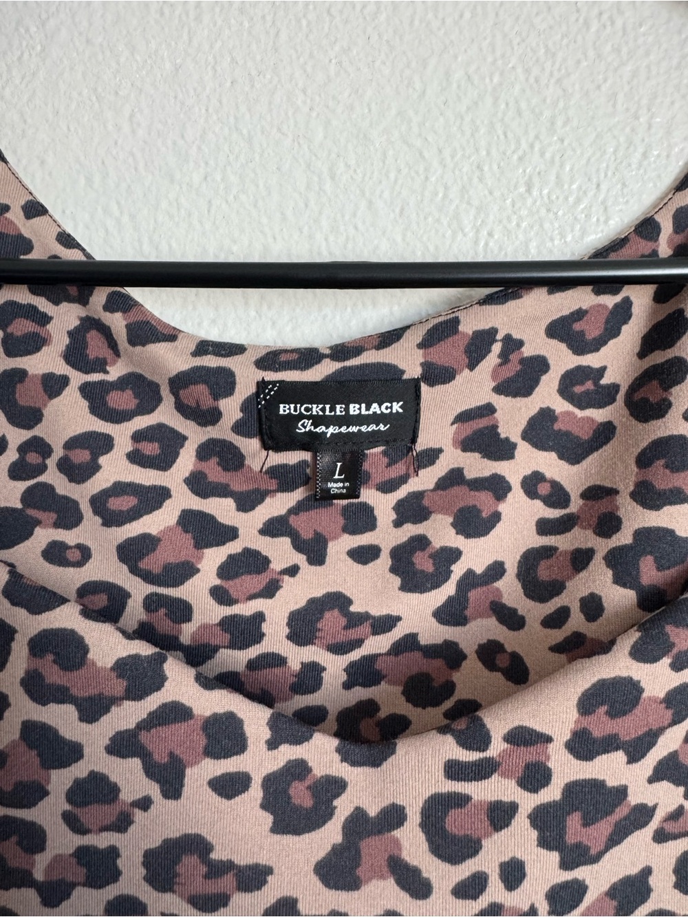 Leopard Print Shapewear Long Sleeve Women's Top - Picture 3 of 4